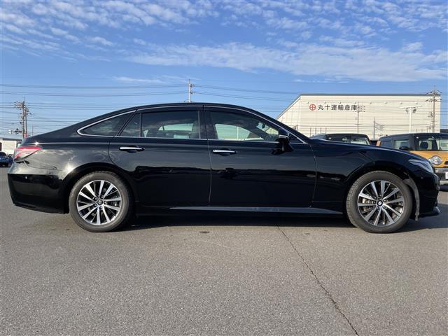 クラウンハイブリッド Ｇ　純正ナビ　全方位カメラ　ＥＴＣ２．０　ドラレコ　リヤコンフォートパッケージ　トヨタセーフティセンス　レーダークルーズコントロール　アドバンストパーク　全席パワーシート／シートヒーター　本革シート（40枚目）