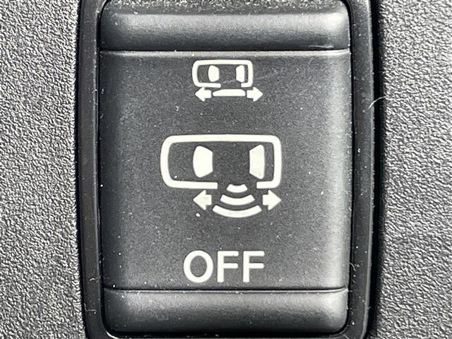 セレナ ｅ－パワー　ハイウェイスターＶ　純正１０インチナビ　全方位カメラ　両側パワスラ　ＢＳＭ　ＥＴＣ　デジタルインナーミラー　プロパイロット　レーダークルーズコントロール　衝突軽減　純正フロアマット　１５インチ純正ＡＷ　コーナーセンサー（5枚目）