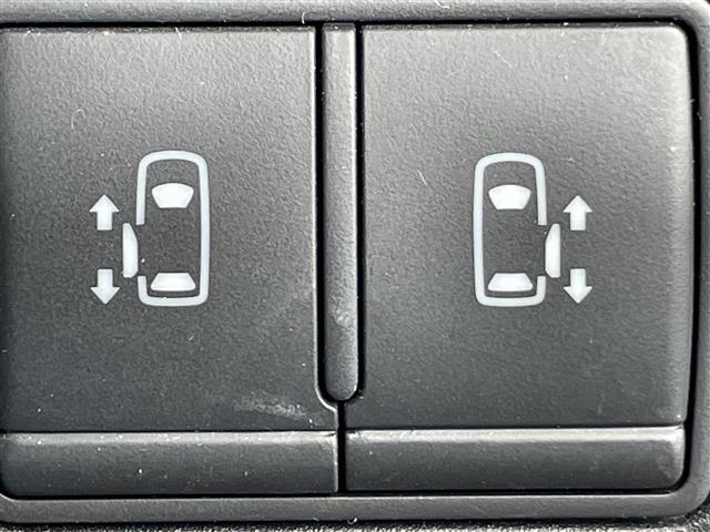 セレナ ｅ－パワー　ハイウェイスターＶ　純正１０インチナビ　全方位カメラ　両側パワスラ　ＢＳＭ　ＥＴＣ　デジタルインナーミラー　プロパイロット　レーダークルーズコントロール　衝突軽減　純正フロアマット　１５インチ純正ＡＷ　コーナーセンサー（6枚目）