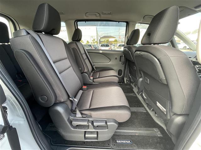 セレナ ｅ－パワー　ハイウェイスターＶ　純正１０インチナビ　全方位カメラ　両側パワスラ　ＢＳＭ　ＥＴＣ　デジタルインナーミラー　プロパイロット　レーダークルーズコントロール　衝突軽減　純正フロアマット　１５インチ純正ＡＷ　コーナーセンサー（26枚目）