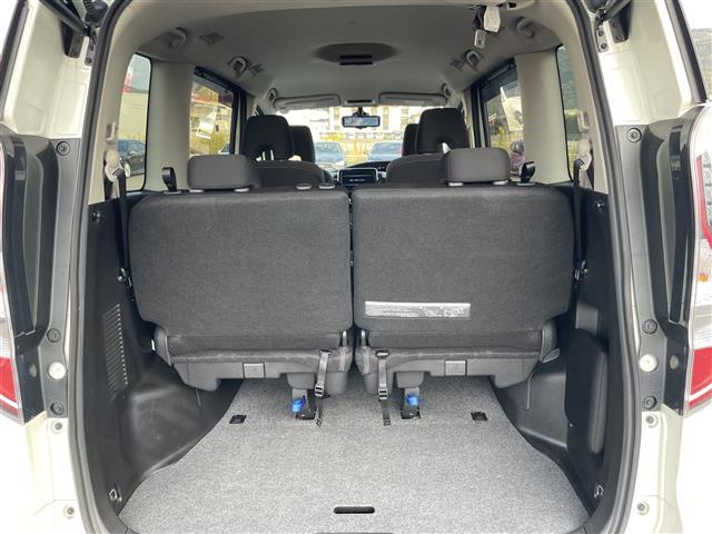 セレナ ｅ－パワー　ハイウェイスターＶ　純正１０インチナビ　全方位カメラ　両側パワスラ　ＢＳＭ　ＥＴＣ　デジタルインナーミラー　プロパイロット　レーダークルーズコントロール　衝突軽減　純正フロアマット　１５インチ純正ＡＷ　コーナーセンサー（28枚目）