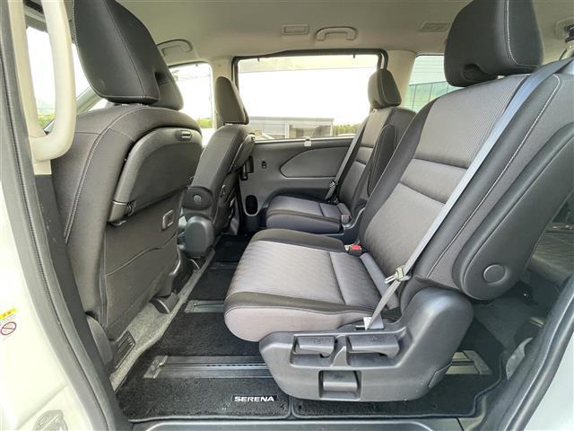 セレナ ｅ－パワー　ハイウェイスターＶ　純正１０インチナビ　全方位カメラ　両側パワスラ　ＢＳＭ　ＥＴＣ　デジタルインナーミラー　プロパイロット　レーダークルーズコントロール　衝突軽減　純正フロアマット　１５インチ純正ＡＷ　コーナーセンサー（31枚目）