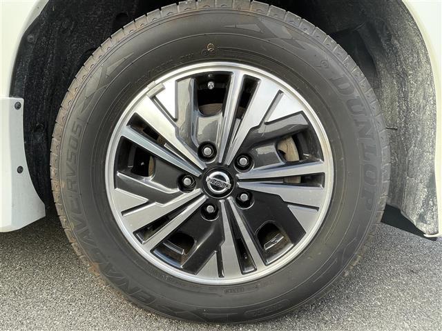 セレナ ｅ－パワー　ハイウェイスターＶ　純正１０インチナビ　全方位カメラ　両側パワスラ　ＢＳＭ　ＥＴＣ　デジタルインナーミラー　プロパイロット　レーダークルーズコントロール　衝突軽減　純正フロアマット　１５インチ純正ＡＷ　コーナーセンサー（41枚目）