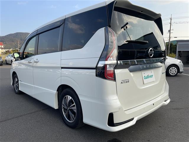 セレナ ｅ－パワー　ハイウェイスターＶ　純正１０インチナビ　全方位カメラ　両側パワスラ　ＢＳＭ　ＥＴＣ　デジタルインナーミラー　プロパイロット　レーダークルーズコントロール　衝突軽減　純正フロアマット　１５インチ純正ＡＷ　コーナーセンサー（43枚目）