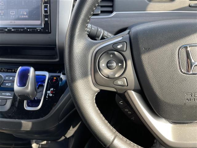 フリードハイブリッド ハイブリッド・ＥＸ　純正ナビ　バックカメラ　両側パワスラ　ＥＴＣ　ドラレコ　デジタルインナーミラー　ホンダセンシング　レーダークルーズコントロール　レーンキープアシスト　シートヒーター　１５インチ社外ＡＷ　フロアマット（14枚目）