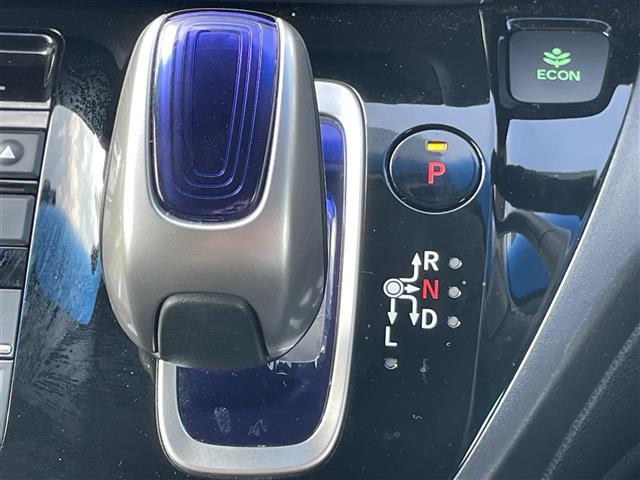 フリードハイブリッド ハイブリッド・ＥＸ　純正ナビ　バックカメラ　両側パワスラ　ＥＴＣ　ドラレコ　デジタルインナーミラー　ホンダセンシング　レーダークルーズコントロール　レーンキープアシスト　シートヒーター　１５インチ社外ＡＷ　フロアマット（19枚目）