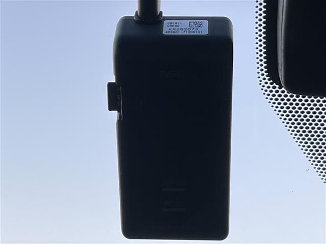 クラウンハイブリッド ＲＳアドバンス　純正ナビ　バックカメラ　ＥＴＣ　ＨＵＤ　ドラレコ　トヨタセーフティセンス　ＢＳＭ　レーダークルーズコントロール　パワーシート　シートヒーター　ステアリングヒーター　フロアマット　１８インチ純正ＡＷ（16枚目）