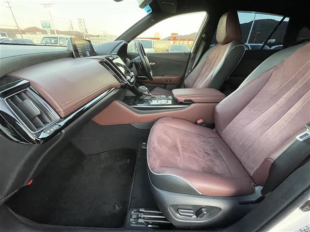 クラウンハイブリッド ＲＳアドバンス　純正ナビ　バックカメラ　ＥＴＣ　ＨＵＤ　ドラレコ　トヨタセーフティセンス　ＢＳＭ　レーダークルーズコントロール　パワーシート　シートヒーター　ステアリングヒーター　フロアマット　１８インチ純正ＡＷ（33枚目）