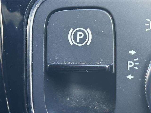 Ａクラス Ａ１８０　スタイル　純正ナビ　バックカメラ　ＥＴＣ２．０　ＢＳＭ　ドラレコ　シートヒーター　クリアランスソナー　衝突軽減　横滑り防止装置　クルコン　レーンキープアシスト　オートライト　アイドリングストップ　純正ＡＷ（6枚目）