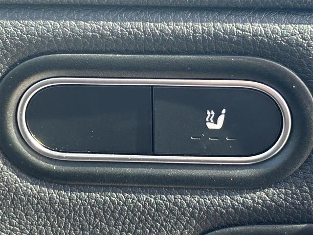 Ａクラス Ａ１８０　スタイル　純正ナビ　バックカメラ　ＥＴＣ２．０　ＢＳＭ　ドラレコ　シートヒーター　クリアランスソナー　衝突軽減　横滑り防止装置　クルコン　レーンキープアシスト　オートライト　アイドリングストップ　純正ＡＷ（10枚目）