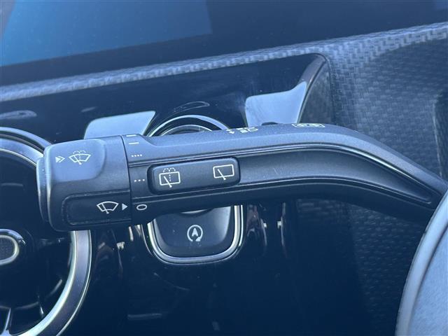 Ａクラス Ａ１８０　スタイル　純正ナビ　バックカメラ　ＥＴＣ２．０　ＢＳＭ　ドラレコ　シートヒーター　クリアランスソナー　衝突軽減　横滑り防止装置　クルコン　レーンキープアシスト　オートライト　アイドリングストップ　純正ＡＷ（15枚目）