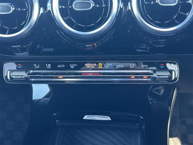 Ａクラス Ａ１８０　スタイル　純正ナビ　バックカメラ　ＥＴＣ２．０　ＢＳＭ　ドラレコ　シートヒーター　クリアランスソナー　衝突軽減　横滑り防止装置　クルコン　レーンキープアシスト　オートライト　アイドリングストップ　純正ＡＷ（20枚目）