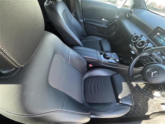 Ａクラス Ａ１８０　スタイル　純正ナビ　バックカメラ　ＥＴＣ２．０　ＢＳＭ　ドラレコ　シートヒーター　クリアランスソナー　衝突軽減　横滑り防止装置　クルコン　レーンキープアシスト　オートライト　アイドリングストップ　純正ＡＷ（25枚目）