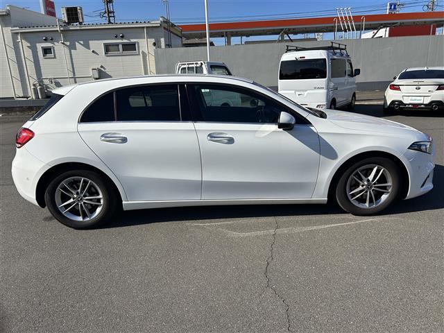 Ａクラス Ａ１８０　スタイル　純正ナビ　バックカメラ　ＥＴＣ２．０　ＢＳＭ　ドラレコ　シートヒーター　クリアランスソナー　衝突軽減　横滑り防止装置　クルコン　レーンキープアシスト　オートライト　アイドリングストップ　純正ＡＷ（40枚目）