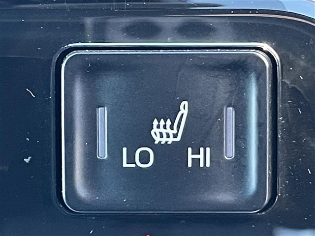 ヴォクシー ハイブリッドＳ－Ｚ　純正１０．５インチディスプレイオーディオ　純正１４インチフリップダウンモニター　バックカメラ　両側パワスラ　ドラレコ　ＥＴＣ２．０　シートヒーター　トヨタセーフティセンス　レーダークルーズコントロール（10枚目）