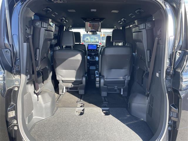 ヴォクシー ハイブリッドＳ－Ｚ　純正１０．５インチディスプレイオーディオ　純正１４インチフリップダウンモニター　バックカメラ　両側パワスラ　ドラレコ　ＥＴＣ２．０　シートヒーター　トヨタセーフティセンス　レーダークルーズコントロール（29枚目）