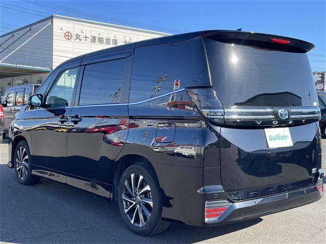 ヴォクシー ハイブリッドＳ－Ｚ　純正１０．５インチディスプレイオーディオ　純正１４インチフリップダウンモニター　バックカメラ　両側パワスラ　ドラレコ　ＥＴＣ２．０　シートヒーター　トヨタセーフティセンス　レーダークルーズコントロール（37枚目）