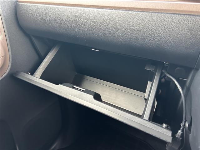 ムーヴキャンバス セオリーＧ　社外ナビ　全方位カメラ　両側パワスラ　衝突軽減ブレーキ　コーナーセンサー　アイドリングストップ　電子パーキング　オートライト　シートヒーター　プッシュスタート　スマートキー　純正フロアマット（20枚目）