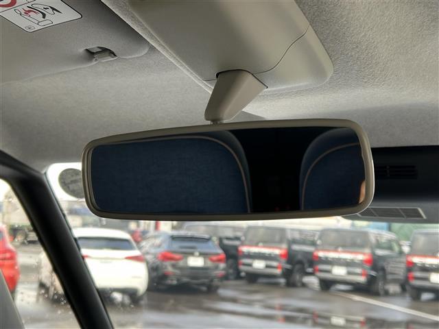 ムーヴキャンバス セオリーＧ　社外ナビ　全方位カメラ　両側パワスラ　衝突軽減ブレーキ　コーナーセンサー　アイドリングストップ　電子パーキング　オートライト　シートヒーター　プッシュスタート　スマートキー　純正フロアマット（21枚目）