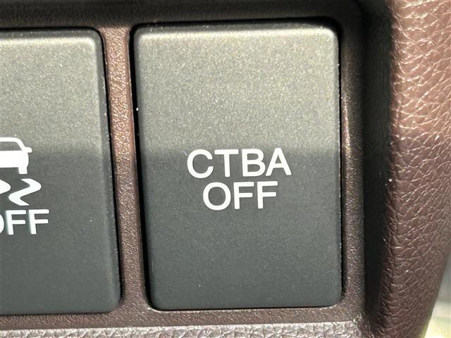 Ｎ－ＷＧＮカスタム Ｇ・ターボパッケージ　純正ナビ　バックカメラ　衝突軽減ブレーキ　ＥＴＣ　クルーズコントロール　ハーフレザーシート　横滑り防止装置　アイドリングストップ　オートライト　電動格納ミラー　純正１５インチＡＷ　プッシュスタート（6枚目）