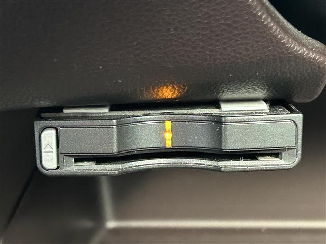 Ｎ－ＷＧＮカスタム Ｇ・ターボパッケージ　純正ナビ　バックカメラ　衝突軽減ブレーキ　ＥＴＣ　クルーズコントロール　ハーフレザーシート　横滑り防止装置　アイドリングストップ　オートライト　電動格納ミラー　純正１５インチＡＷ　プッシュスタート（17枚目）