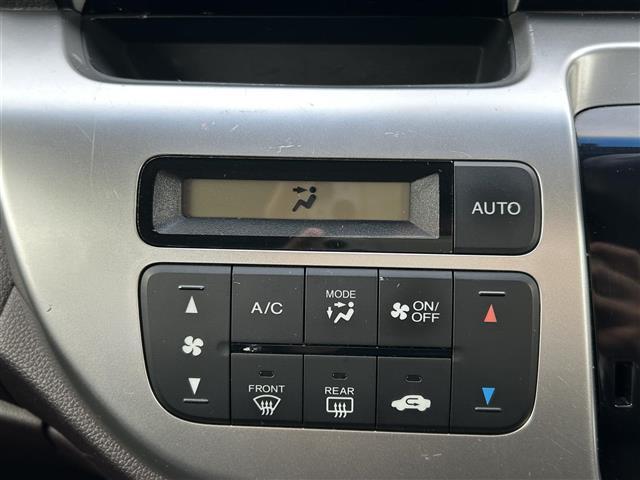 Ｎ－ＷＧＮカスタム Ｇ・ターボパッケージ　純正ナビ　バックカメラ　衝突軽減ブレーキ　ＥＴＣ　クルーズコントロール　ハーフレザーシート　横滑り防止装置　アイドリングストップ　オートライト　電動格納ミラー　純正１５インチＡＷ　プッシュスタート（18枚目）