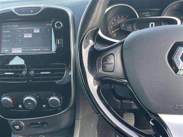 気になる車はすぐにお問い合わせください！画面右側の００６６から始まる無料ダイヤルからお問い合わせ下さい！専門スタッフがお車のご質問にお答えいたします！