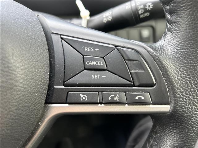 セレナ ハイウェイスターV 社外10インチナビ フリップダウンモニター 全方位カメラ 両側パワスラ ETC BSM コーナーセンサー 衝突軽減 クルーズコントロール アイドリングストップ 16インチ純正AW LEDヘッドライト(13枚目)