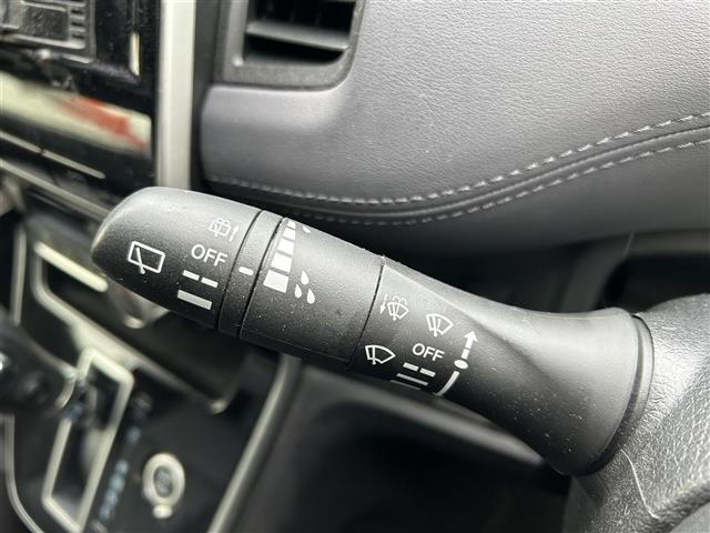 セレナ ハイウェイスターV 社外10インチナビ フリップダウンモニター 全方位カメラ 両側パワスラ ETC BSM コーナーセンサー 衝突軽減 クルーズコントロール アイドリングストップ 16インチ純正AW LEDヘッドライト(15枚目)