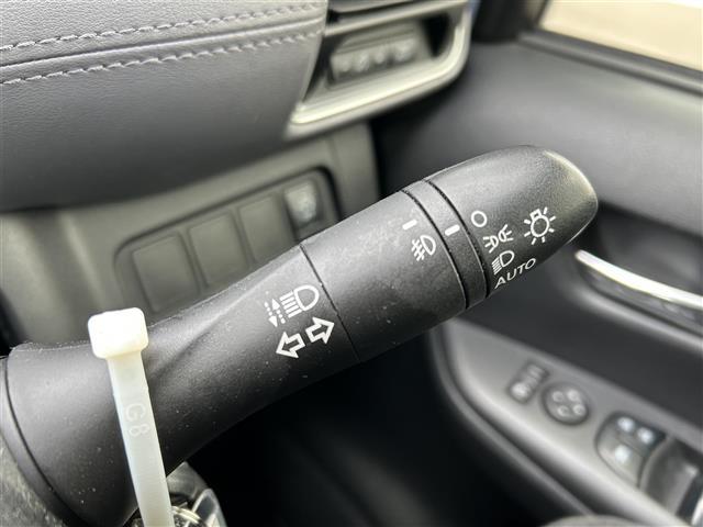 セレナ ハイウェイスターV 社外10インチナビ フリップダウンモニター 全方位カメラ 両側パワスラ ETC BSM コーナーセンサー 衝突軽減 クルーズコントロール アイドリングストップ 16インチ純正AW LEDヘッドライト(16枚目)