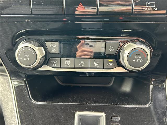 セレナ ハイウェイスターV 社外10インチナビ フリップダウンモニター 全方位カメラ 両側パワスラ ETC BSM コーナーセンサー 衝突軽減 クルーズコントロール アイドリングストップ 16インチ純正AW LEDヘッドライト(18枚目)