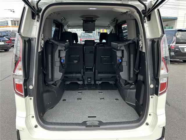 セレナ ハイウェイスターV 社外10インチナビ フリップダウンモニター 全方位カメラ 両側パワスラ ETC BSM コーナーセンサー 衝突軽減 クルーズコントロール アイドリングストップ 16インチ純正AW LEDヘッドライト(28枚目)