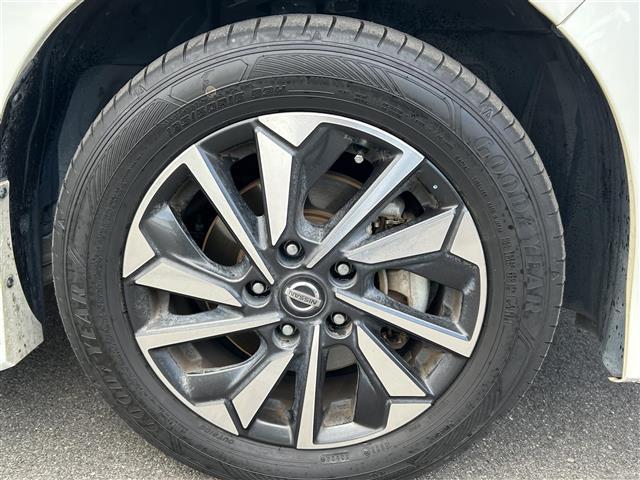 セレナ ハイウェイスターV 社外10インチナビ フリップダウンモニター 全方位カメラ 両側パワスラ ETC BSM コーナーセンサー 衝突軽減 クルーズコントロール アイドリングストップ 16インチ純正AW LEDヘッドライト(41枚目)