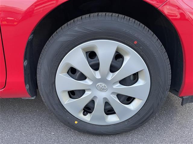 アクア Ｓ　社外ナビ　バックカメラ　ＥＴＣ　アイドリングストップ　ＵＳＢ入力端子　純正フロアマット　オートライト　横滑り防止装置　ドアバイザー　プッシュスタート　スマートキー　電動格納ミラー（41枚目）