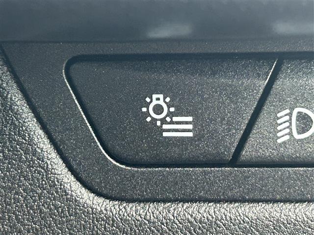 安心の全車保証付き！（※部分保証、国産車は納車後３ヶ月、輸入車は納車後１ヶ月の保証期間となります）。その他長期保証（有償）もご用意しております！※長期保証を付帯できる車両には条件がございます。