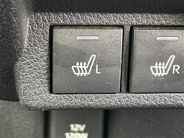 ムーヴキャンバス ストライプスＧ　両側パワスラ　レーダークルーズコントロール　衝突軽減　コーナーセンサー　アイドリングストップ　電子パーキング　オートマチックハイビーム　シートヒーター　プッシュスタート　純正フロアマット（8枚目）