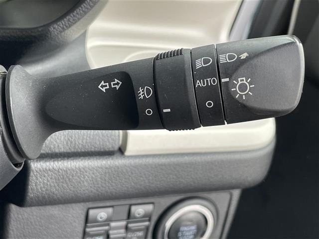 ムーヴキャンバス ストライプスＧ　両側パワスラ　レーダークルーズコントロール　衝突軽減　コーナーセンサー　アイドリングストップ　電子パーキング　オートマチックハイビーム　シートヒーター　プッシュスタート　純正フロアマット（16枚目）