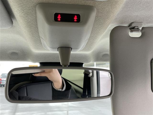 ムーヴキャンバス ストライプスＧ　両側パワスラ　レーダークルーズコントロール　衝突軽減　コーナーセンサー　アイドリングストップ　電子パーキング　オートマチックハイビーム　シートヒーター　プッシュスタート　純正フロアマット（22枚目）