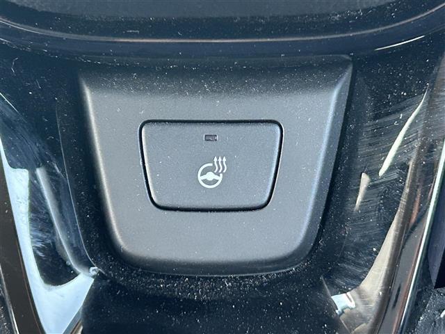 ＺＲ－Ｖ ｅ：ＨＥＶ　Ｚ　登録時走行距離１５８３３ｋｍ　ＢＯＳＥサウンドシステム　純正ナビ（ＡＭ．ＦＭ．ＴＶ．ＢＴ．ＣａｒＰｌａｙ）　全方位カメラ　パワーバックドア　ホンダセンシング　衝突軽減ブレーキ　車線維持支援システム（7枚目）