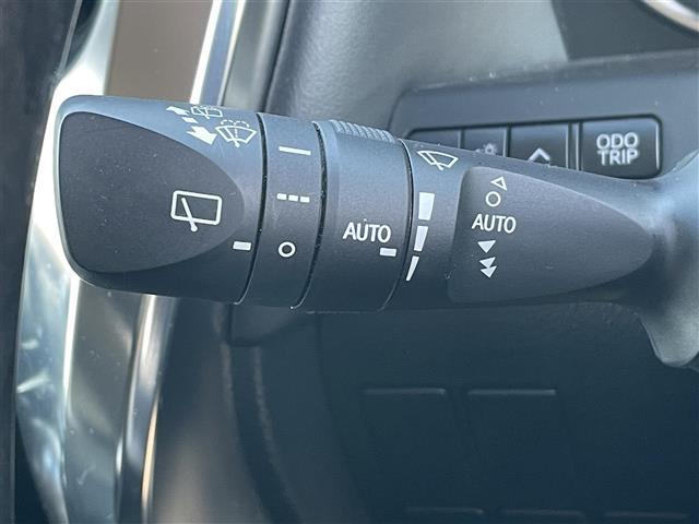 アルファード ２．５Ｓ　Ｃパッケージ　登録時走行距離５５１１９ｋｍ　サンルーフ　モデリスタフルエアロ　ＡＬＰＩＮＥビックＸ１１インチ　（ＡＭ／ＦＭ／ＣＤ／ＤＶＤ／ＢＴ／ＴＶ）　ＡＬＰＩＮＥフリップダウンモニター（ダブルゾーン）ＢＳＭ（8枚目）