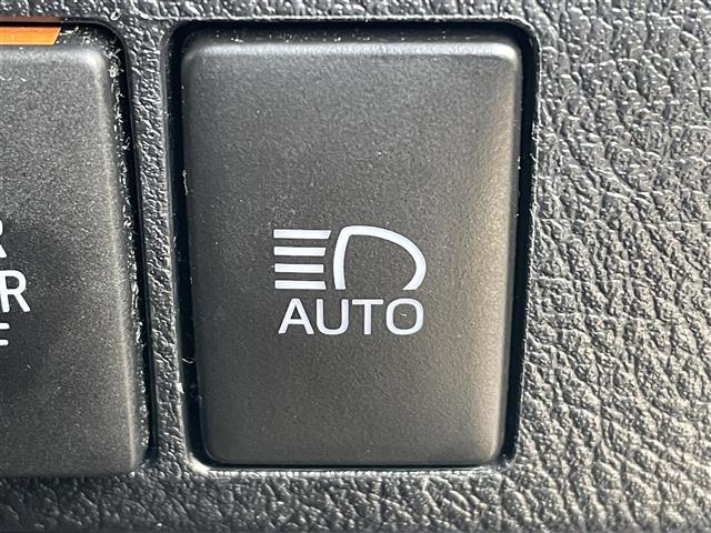 アルファード ２．５Ｓ　Ｃパッケージ　登録時走行距離５５１１９ｋｍ　サンルーフ　モデリスタフルエアロ　ＡＬＰＩＮＥビックＸ１１インチ　（ＡＭ／ＦＭ／ＣＤ／ＤＶＤ／ＢＴ／ＴＶ）　ＡＬＰＩＮＥフリップダウンモニター（ダブルゾーン）ＢＳＭ（11枚目）