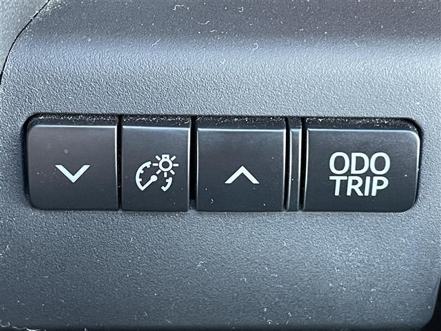 アルファード ２．５Ｓ　Ｃパッケージ　登録時走行距離５５１１９ｋｍ　サンルーフ　モデリスタフルエアロ　ＡＬＰＩＮＥビックＸ１１インチ　（ＡＭ／ＦＭ／ＣＤ／ＤＶＤ／ＢＴ／ＴＶ）　ＡＬＰＩＮＥフリップダウンモニター（ダブルゾーン）ＢＳＭ（13枚目）