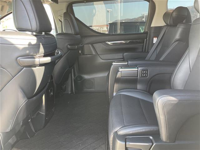アルファード ２．５Ｓ　Ｃパッケージ　登録時走行距離５５１１９ｋｍ　サンルーフ　モデリスタフルエアロ　ＡＬＰＩＮＥビックＸ１１インチ　（ＡＭ／ＦＭ／ＣＤ／ＤＶＤ／ＢＴ／ＴＶ）　ＡＬＰＩＮＥフリップダウンモニター（ダブルゾーン）ＢＳＭ（22枚目）