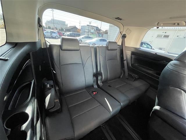 アルファード ２．５Ｓ　Ｃパッケージ　登録時走行距離５５１１９ｋｍ　サンルーフ　モデリスタフルエアロ　ＡＬＰＩＮＥビックＸ１１インチ　（ＡＭ／ＦＭ／ＣＤ／ＤＶＤ／ＢＴ／ＴＶ）　ＡＬＰＩＮＥフリップダウンモニター（ダブルゾーン）ＢＳＭ（24枚目）