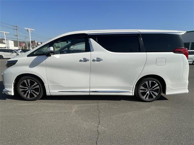 アルファード ２．５Ｓ　Ｃパッケージ　登録時走行距離５５１１９ｋｍ　サンルーフ　モデリスタフルエアロ　ＡＬＰＩＮＥビックＸ１１インチ　（ＡＭ／ＦＭ／ＣＤ／ＤＶＤ／ＢＴ／ＴＶ）　ＡＬＰＩＮＥフリップダウンモニター（ダブルゾーン）ＢＳＭ（34枚目）