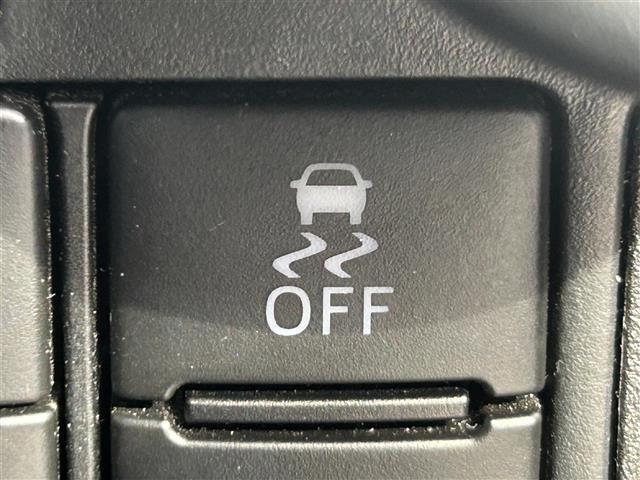 ルーミー カスタムＧ　モデリスタ　純正ナビ　バックカメラ　両側パワスラ　ＥＴＣ　トヨタセーフティセンス　クルーズコントロール　オートマチックハイビーム　シートヒーター　１４インチ純正ＡＷ　フロアマット　スマートキー（4枚目）