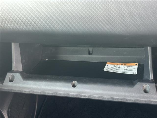 ルーミー カスタムＧ　モデリスタ　純正ナビ　バックカメラ　両側パワスラ　ＥＴＣ　トヨタセーフティセンス　クルーズコントロール　オートマチックハイビーム　シートヒーター　１４インチ純正ＡＷ　フロアマット　スマートキー（20枚目）