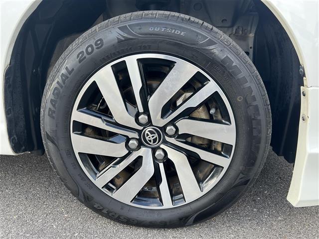 ルーミー カスタムＧ　モデリスタ　純正ナビ　バックカメラ　両側パワスラ　ＥＴＣ　トヨタセーフティセンス　クルーズコントロール　オートマチックハイビーム　シートヒーター　１４インチ純正ＡＷ　フロアマット　スマートキー（41枚目）