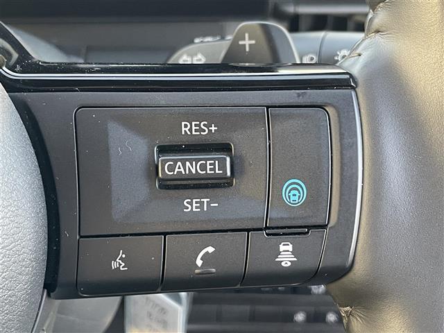 セレナ ハイウェイスターV 純正12.3インチナビ 全方位カメラ ETC デジタルインナーミラー プロパイロット レーダークルーズコントロール コーナーセンサー アイドリングストップ ワイヤレス充電器 16インチ純正AW(13枚目)