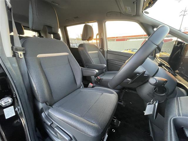 セレナ ハイウェイスターV 純正12.3インチナビ 全方位カメラ ETC デジタルインナーミラー プロパイロット レーダークルーズコントロール コーナーセンサー アイドリングストップ ワイヤレス充電器 16インチ純正AW(23枚目)